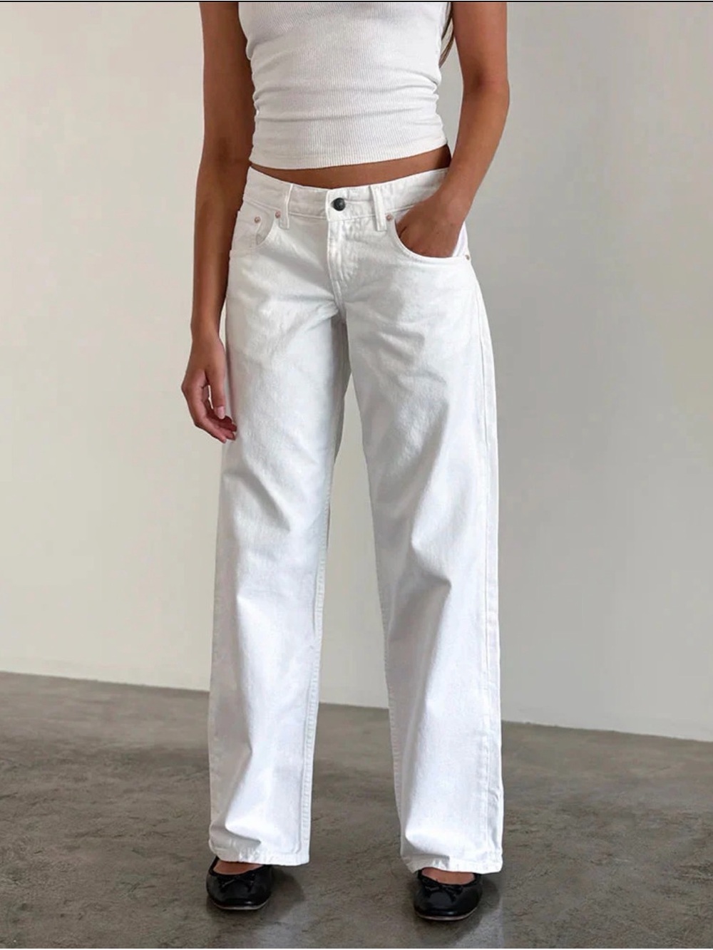 Low rise jeans